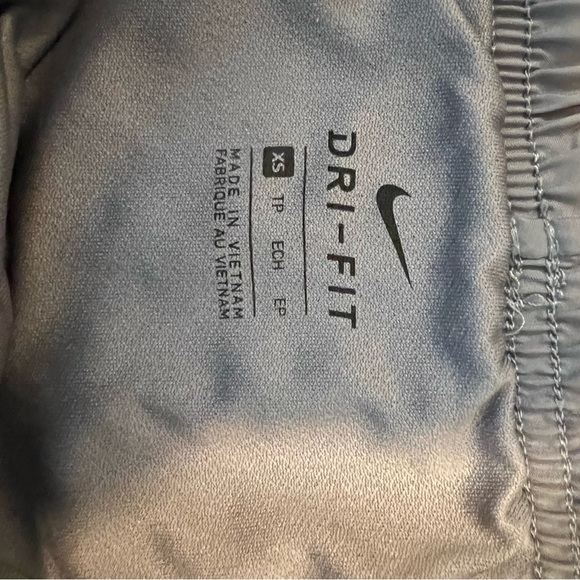 2 NIKE DRI-FIT shorts - Picture 3 of 3